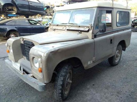 Vehiculo en el desguace: LAND ROVER SANTANA 88