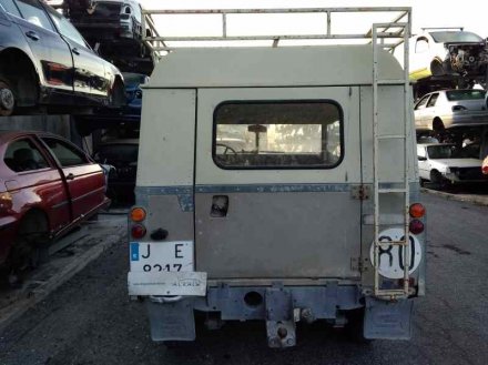 Vehiculo en el desguace: LAND ROVER SANTANA 88