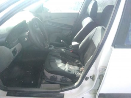 Vehiculo en el desguace: NISSAN ALMERA (N16/E) Acenta