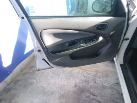 Vehiculo en el desguace: NISSAN ALMERA (N16/E) Acenta