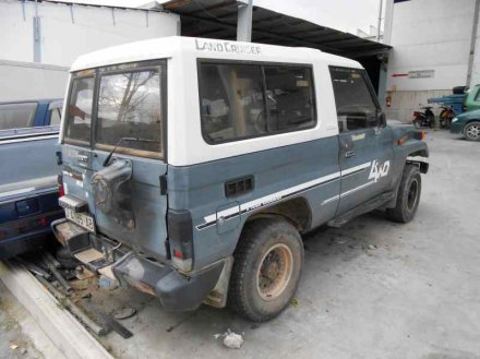 Vehiculo en el desguace: TOYOTA LAND CRUISER *