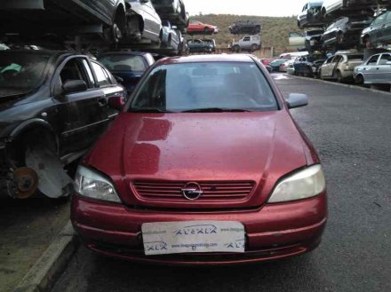 Vehiculo en el desguace: OPEL ASTRA G BERLINA Club