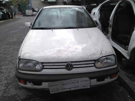 Vehiculo en el desguace: VOLKSWAGEN GOLF III BERLINA (1H1) 1.9 Turbodiesel CAT (AAZ)