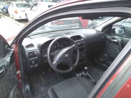 Vehiculo en el desguace: OPEL ASTRA G BERLINA Club