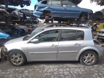 Vehiculo en el desguace: RENAULT MEGANE II BERLINA 5P Confort Authentique