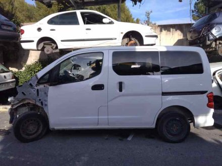 Vehiculo en el desguace: NISSAN NV 200 (M20) Kombi Comfort