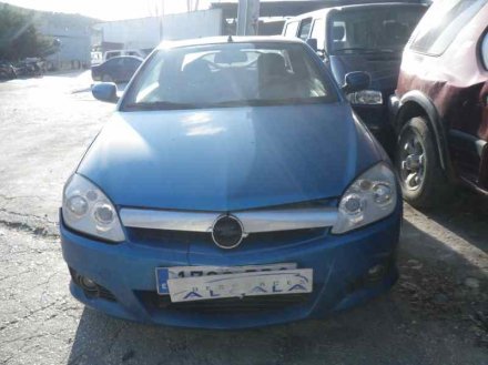 Vehiculo en el desguace: OPEL TIGRA TWIN TOP Cosmo