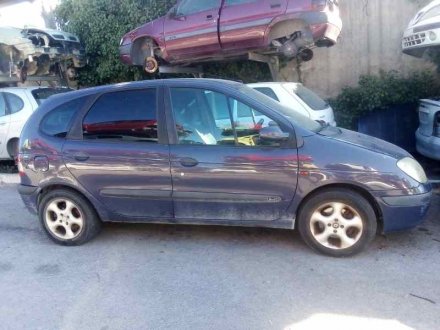 Vehiculo en el desguace: RENAULT SCENIC (JA..) 1.9 DCI Authentique