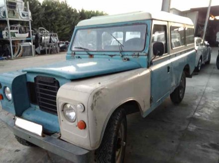 Vehiculo en el desguace: LAND ROVER SANTANA 109