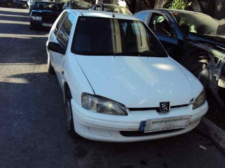 Vehiculo en el desguace: PEUGEOT 106 (S2) Max