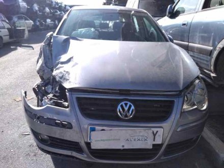 Vehiculo en el desguace: VOLKSWAGEN POLO (9N3) Advance