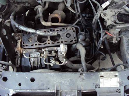 Vehiculo en el desguace: FORD FOCUS BERLINA (CAK) Ambiente