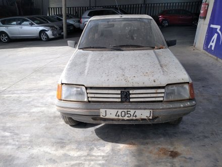 Vehiculo en el desguace: PEUGEOT 205 BERLINA 1.8 Diesel CAT