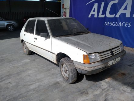 Vehiculo en el desguace: PEUGEOT 205 BERLINA 1.8 Diesel CAT