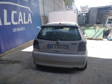 Vehiculo en el desguace: VOLKSWAGEN POLO BERLINA (6N1) *