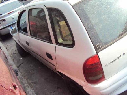 Vehiculo en el desguace: OPEL CORSA B Swing