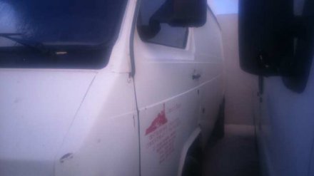 Vehiculo en el desguace: NISSAN TRADE 100 Caja cerrada, techo elevado