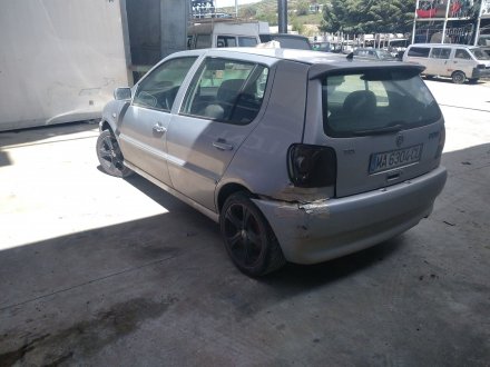 Vehiculo en el desguace: VOLKSWAGEN POLO BERLINA (6N1) *