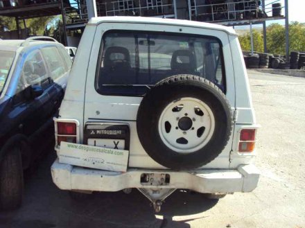 Vehiculo en el desguace: MITSUBISHI PAJERO L040