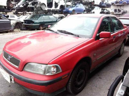 Vehiculo en el desguace: VOLVO S40 BERLINA 1.6