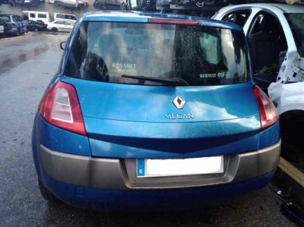 Vehiculo en el desguace: RENAULT MEGANE II BERLINA 5P Confort Authentique