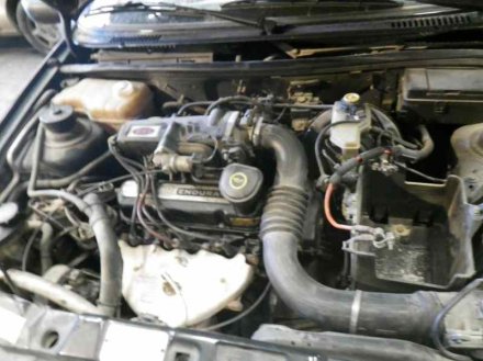 Vehiculo en el desguace: FORD FIESTA BERLINA Básico
