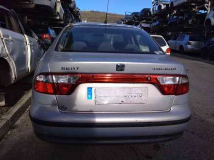 Vehiculo en el desguace: SEAT TOLEDO (1M2) Signo