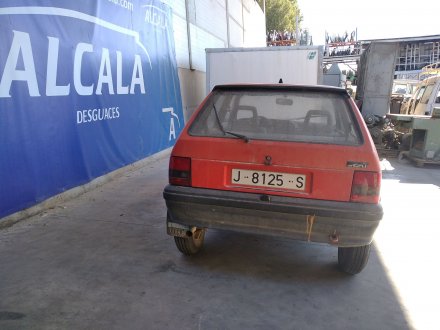 Vehiculo en el desguace: SEAT IBIZA GL