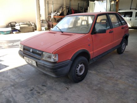 Vehiculo en el desguace: SEAT IBIZA GL