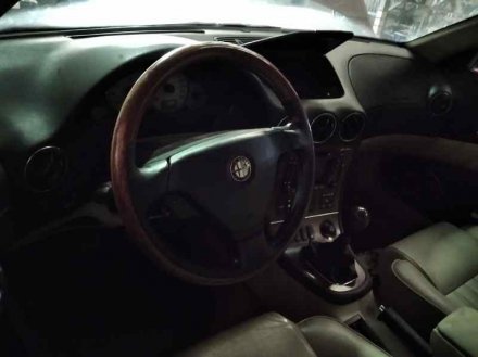 Vehiculo en el desguace: ALFA ROMEO 166 2.4 JTD