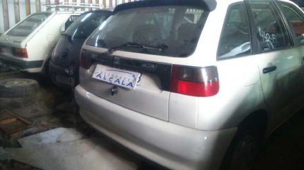 Vehiculo en el desguace: SEAT IBIZA (6K) Básico