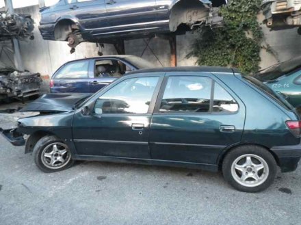 Vehiculo en el desguace: PEUGEOT 306 BERLINA 3/5 PUERTAS (S1) Style DT