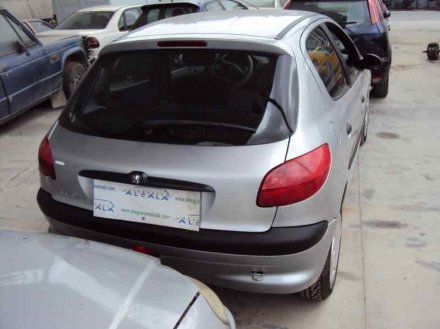 Vehiculo en el desguace: PEUGEOT 206 BERLINA XR