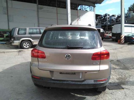 Vehiculo en el desguace: VOLKSWAGEN TIGUAN (5N2) *