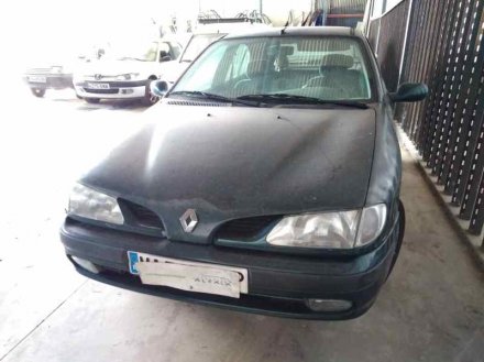 Vehiculo en el desguace: RENAULT MEGANE I CLASSIC (LA0) 1.9 D RN