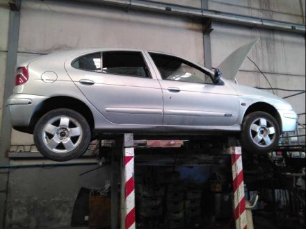 Vehiculo en el desguace: RENAULT MEGANE I FASE 2 BERLINA (BA0) 1.6 16V Authentique (BA01/04/11)