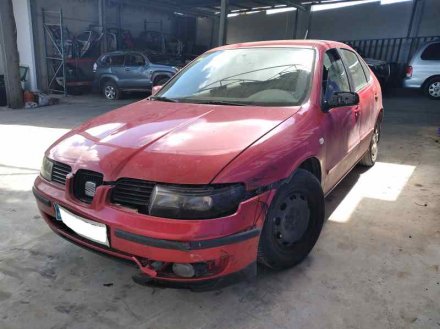 Vehiculo en el desguace: SEAT LEON (1M1) Signo