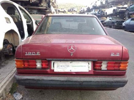Vehiculo en el desguace: MERCEDES CLASE C (W201) BERLINA 2.3 E 190 (201.028)