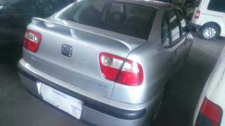 Vehiculo en el desguace: SEAT CORDOBA BERLINA (6K2) Signo