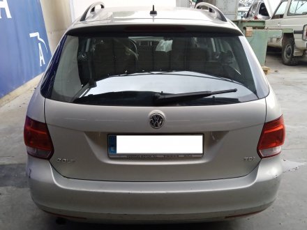 Vehiculo en el desguace: VOLKSWAGEN GOLF VI VARIANT (AJ5) Advance