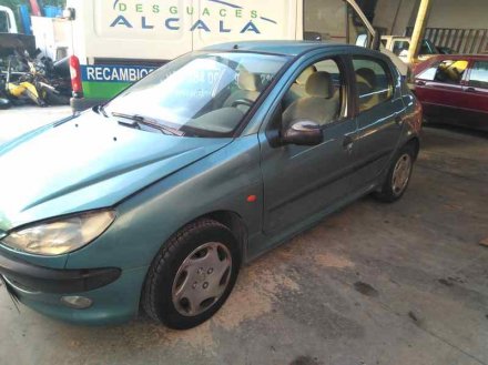 Vehiculo en el desguace: PEUGEOT 206 BERLINA XT