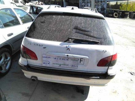 Vehiculo en el desguace: PEUGEOT 406 BERLINA (S1/S2) SRDT