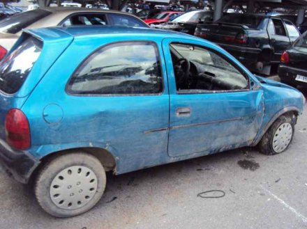 Vehiculo en el desguace: OPEL CORSA B Sport