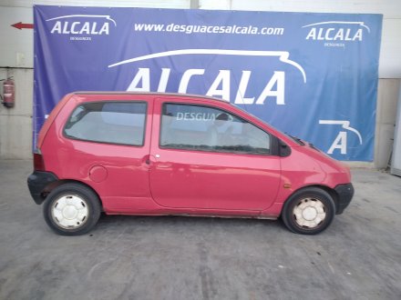 Vehiculo en el desguace: RENAULT TWINGO (CO6) 1.3 Paquete