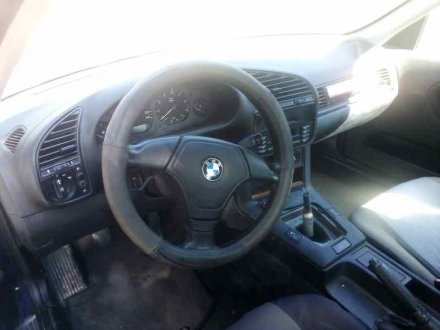 Vehiculo en el desguace: BMW SERIE 3 BERLINA (E36) 318i SE