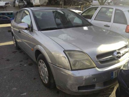 Vehiculo en el desguace: OPEL VECTRA C BERLINA Club