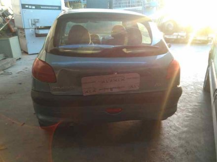 Vehiculo en el desguace: PEUGEOT 206 BERLINA XT