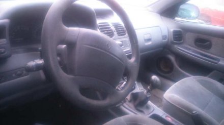 Vehiculo en el desguace: RENAULT LAGUNA (B56) 1.9 dTi