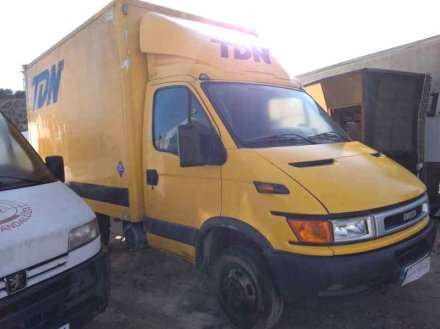 Vehiculo en el desguace: IVECO DAILY CAJA CERRADA (1999 =>) 35 - C 12 Caja cerrada, techo elevado