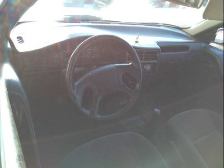 Vehiculo en el desguace: SEAT TOLEDO (1L) SXE